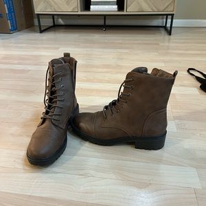 Women’s lace up combat boots